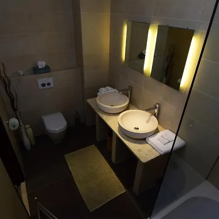 Spectacular Beachfront Brac 6 Bedrooms Selca Violet Magnificent Views Of The Adriatic Sea Heated Pool Selca *