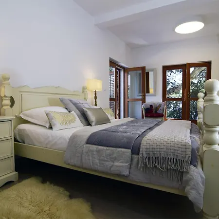 Spectacular Beachfront Brac 6 Bedrooms Violet Villa Selca (Brac)