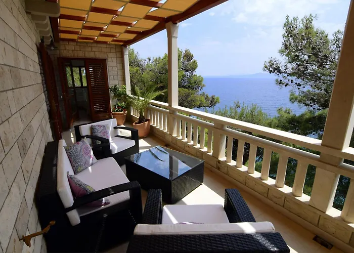 Spectacular Beachfront Brac 6 Bedrooms Violet *